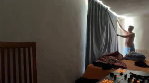 Snapshot of guardiannif_ chatting on July 1, 2026, 12:18 pm guardiannif_ online show from July 1, 2026, 12:18 pm