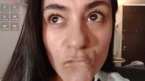 Elena online show from October 20, 2025, 6:52 pm