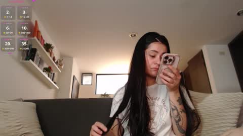 Elena online show from October 21, 2025, 7:47 pm