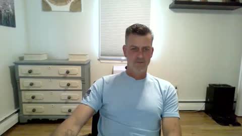 Snapshot of gudguy2025 chatting on May 9, 2026, 2:33 pm gudguy2025 online show from May 9, 2026, 2:33 pm