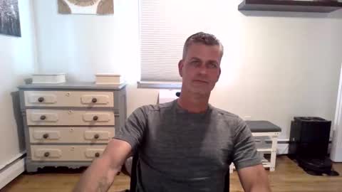 Snapshot of gudguy2025 chatting on May 18, 2026, 4:13 pm gudguy2025 online show from May 18, 2026, 4:13 pm