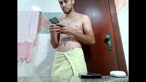 Snapshot of guguzinhox chatting on November 14, 2025, 7:45 pm guguzinhox online show from November 14, 2025, 7:45 pm