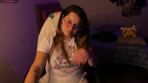 Hello Im Julieta Im 25 years old welcome to my room have fun and be happy. online show from December 5, 2024, 4:42 am