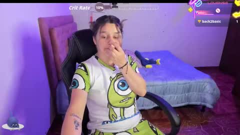 Hello Im Julieta Im 25 years old welcome to my room have fun and be happy. online show from September 16, 2025, 3:40 am