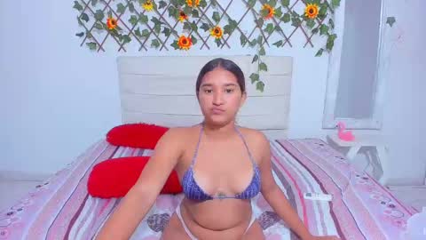 Snapshot of guiselle_lan chatting on December 10, 2024, 2:16 am guiselle_lan online show from December 10, 2024, 2:16 am