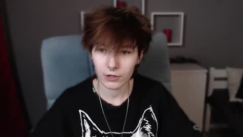 Snapshot of guitarandangell chatting on November 18, 2025, 3:45 am guitarandangell online show from November 18, 2025, 3:45 am