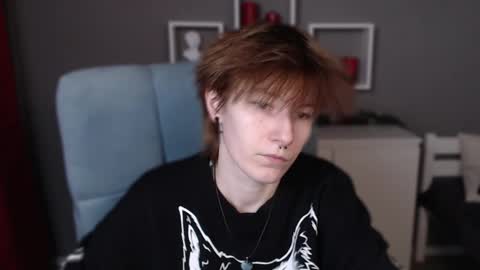 Snapshot of guitarandangell chatting on November 30, 2025, 4:11 pm guitarandangell online show from November 30, 2025, 4:11 pm