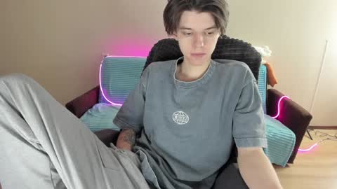 guy_liam1 online show from December 21, 2024, 7:35 am