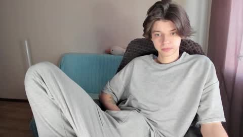 guy_liam1 online show from March 7, 2025, 2:12 pm