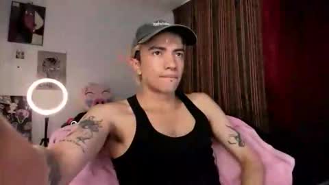 Snapshot of guynextdoor__ chatting on September 18, 2025, 7:49 pm guynextdoor__ online show from September 18, 2025, 7:49 pm