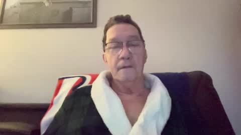 Snapshot of gwashere4u chatting on December 30, 2024, 12:42 pm gwashere4u online show from December 30, 2024, 12:42 pm