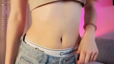 Julia online show from September 29, 2025, 1:00 am