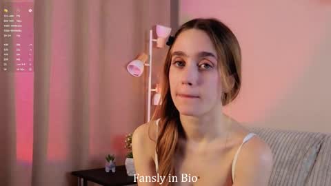 Julia online show from November 11, 2025, 1:16 am