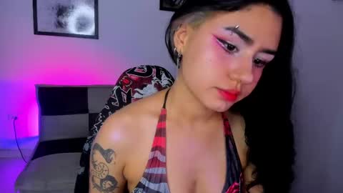 Snapshot of gwenhazel chatting on September 10, 2025, 11:32 am gwenhazel online show from September 10, 2025, 11:32 am