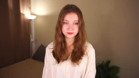 Molly online show from May 12, 2026, 5:48 am
