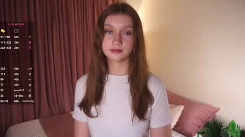 Snapshot of gwennielove chatting on June 28, 2026, 5:08 pm Molly online show from June 28, 2026, 5:08 pm