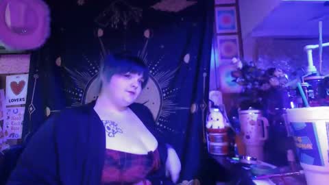 Goddess Fe online show from November 25, 2025, 4:34 am