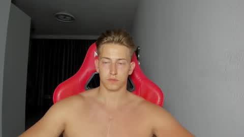 Oliver online show from October 28, 2025, 10:45 pm