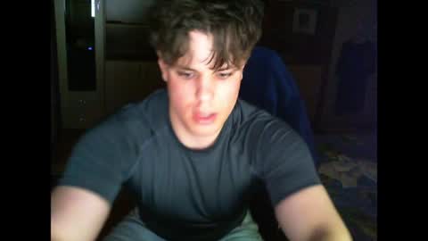 gymguy0505 online show from April 1, 2026, 10:07 pm