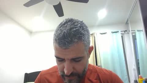 Snapshot of h0nest84 chatting on October 2, 2025, 1:45 am h0nest84 online show from October 2, 2025, 1:45 am