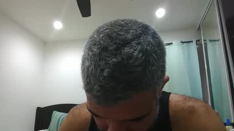 Snapshot of h0nest84 chatting on October 9, 2025, 5:49 am h0nest84 online show from October 9, 2025, 5:49 am