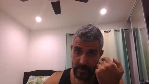 Snapshot of h0nest84 chatting on November 2, 2025, 4:26 am h0nest84 online show from November 2, 2025, 4:26 am