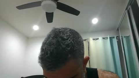 Snapshot of h0nest84 chatting on November 15, 2025, 7:27 am h0nest84 online show from November 15, 2025, 7:27 am