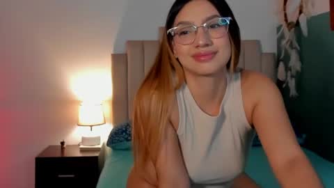 Paulina  online show from May 27, 2026, 3:14 am