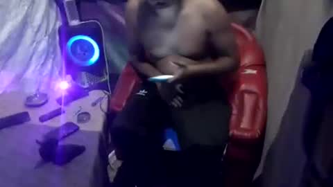 Snapshot of hackerbtc11 chatting on October 9, 2025, 2:42 am hackerbtc11 online show from October 9, 2025, 2:42 am