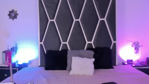 Kendal online show from February 28, 2026, 4:13 am