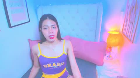 HAILEE HORNY online show from February 5, 2025, 12:38 pm