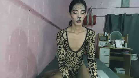 hailey_sweetcum77 online show from October 31, 2025, 2:18 pm
