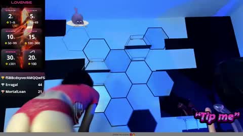 haileycat_ online show from January 3, 2025, 5:06 am