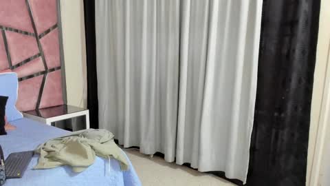 Hailey online show from September 18, 2025, 11:34 am