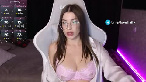 Snapshot of haily_heavenly chatting on November 3, 2025, 1:34 pm HailyHeavenly online show from November 3, 2025, 1:34 pm