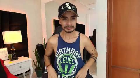 Snapshot of hairy_diamond chatting on September 14, 2025, 6:34 am H A I R Y D I A M O N D online show from September 14, 2025, 6:34 am