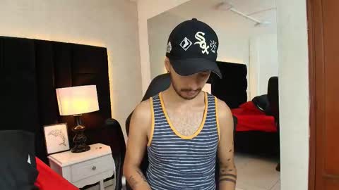 Snapshot of hairy_diamond chatting on September 14, 2025, 7:35 pm H A I R Y D I A M O N D online show from September 14, 2025, 7:35 pm