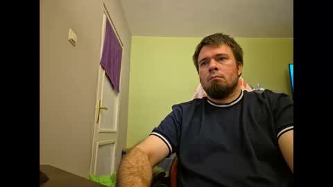 Snapshot of hairy_guy007 chatting on December 1, 2024, 9:48 pm hairy_guy007 online show from December 1, 2024, 9:48 pm