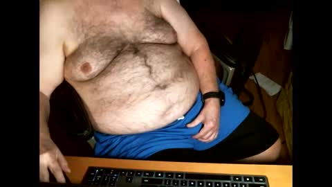 hairybear813 online show from November 20, 2025, 4:34 am