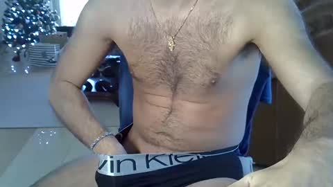 Snapshot of hairydaduncut chatting on December 23, 2024, 1:13 pm hairydaduncut online show from December 23, 2024, 1:13 pm