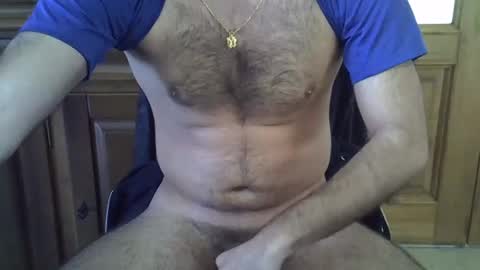 Snapshot of hairydaduncut chatting on February 26, 2025, 2:36 pm hairydaduncut online show from February 26, 2025, 2:36 pm