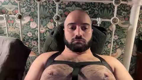 Snapshot of hairyleatherguy chatting on November 26, 2025, 8:54 pm Hairy Guy online show from November 26, 2025, 8:54 pm