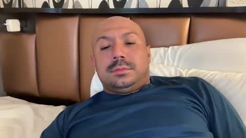 hairyman30000 online show from April 26, 2026, 7:39 am
