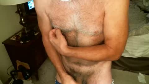 Hairy pecs online show from April 10, 2026, 11:09 pm