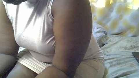 hairypussybigassy001 online show from January 9, 2026, 7:00 am