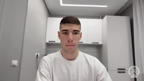 Snapshot of hairyrabbit666 chatting on December 1, 2025, 12:32 pm Davis and James online show from December 1, 2025, 12:32 pm