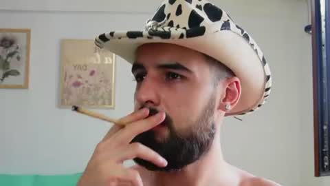 HairyRobXxX online show from July 30, 2026, 2:27 pm