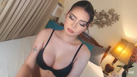 YOUR SIDECHIC HAILEY online show from November 17, 2025, 9:48 am