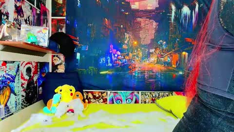 Haku Please help me with your thumbs up its important  online show from October 31, 2025, 2:29 pm