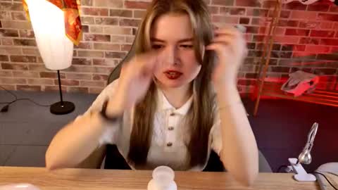 Snapshot of haleysun chatting on October 9, 2025, 2:04 pm HaleySun online show from October 9, 2025, 2:04 pm